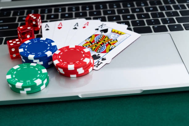 bidangtogel mobile app interface showing live football matches and betting markets